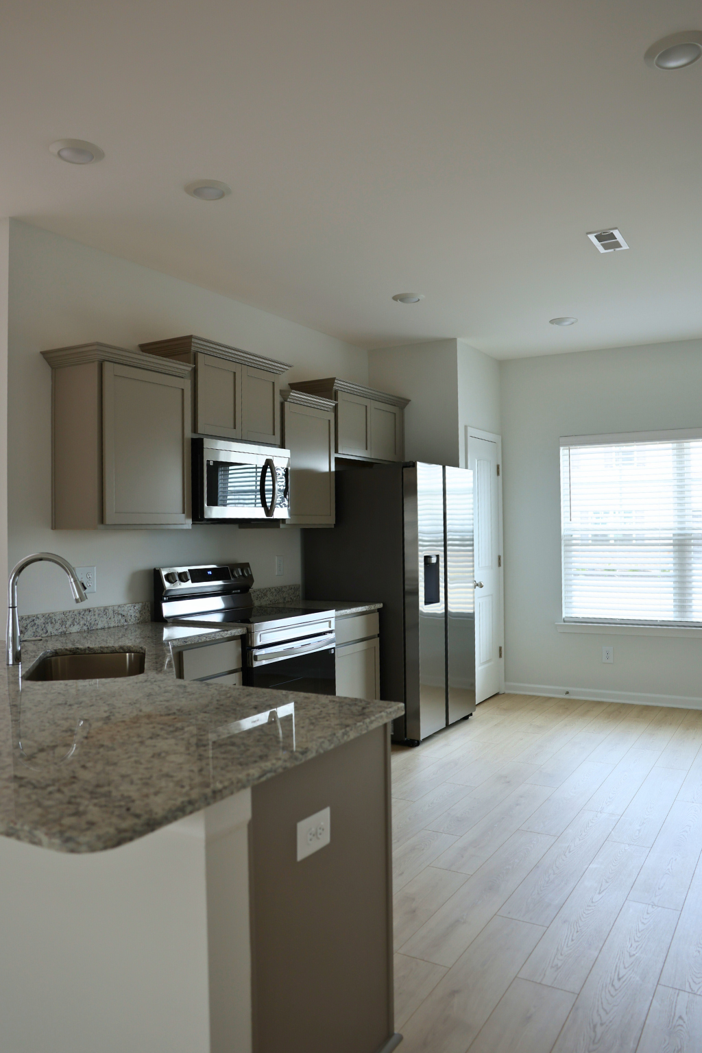 2.2BR Kitchen 3